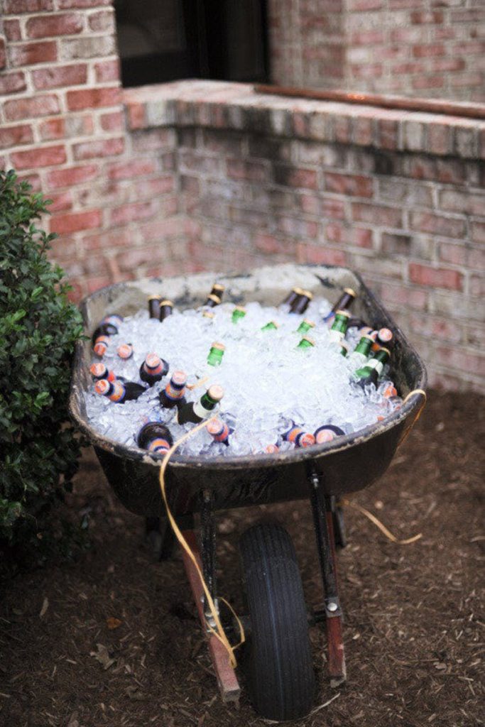 entertaining ideas for a backyard party