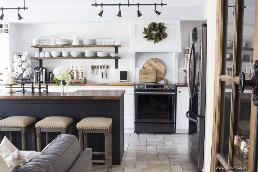 blogger farmhouse kitchens