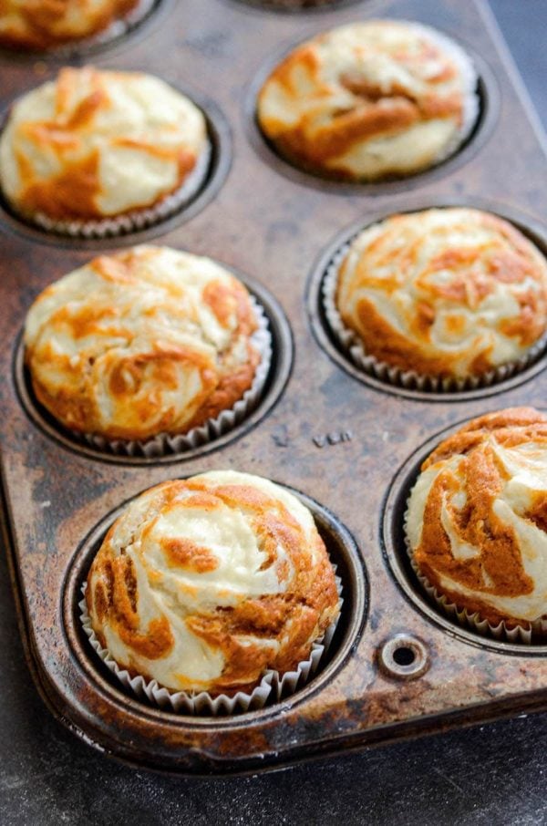 pumpkin spice cheesecake muffins