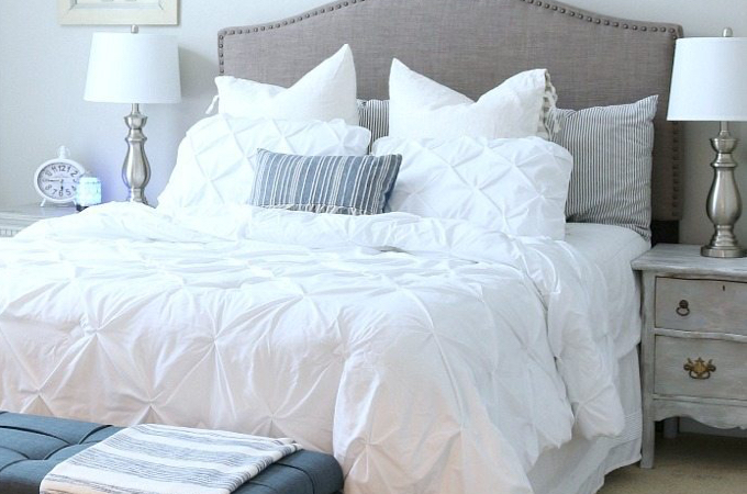 cozy guest bedroom decor