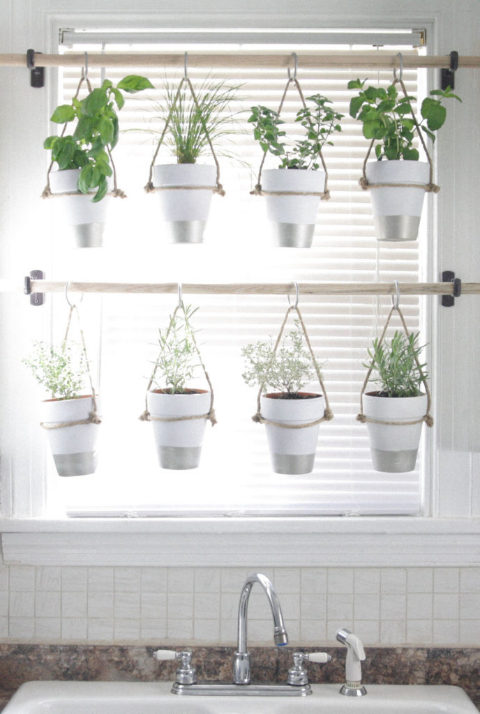 15 Kitchen Decor Ideas With Farmhouse Style - The Unlikely Hostess