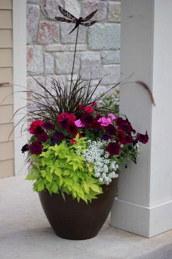 12 Gorgeous Flower Pot Ideas For Your Front Porch - The Unlikely Hostess