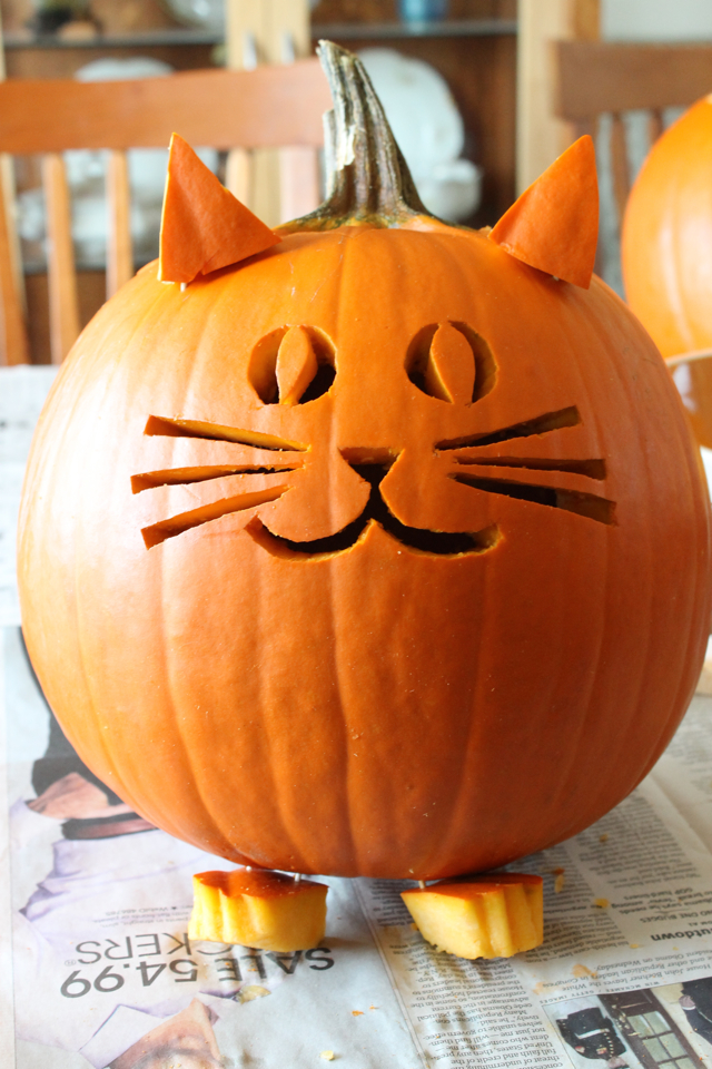 Cute Cat Pumpkin Carving Idea