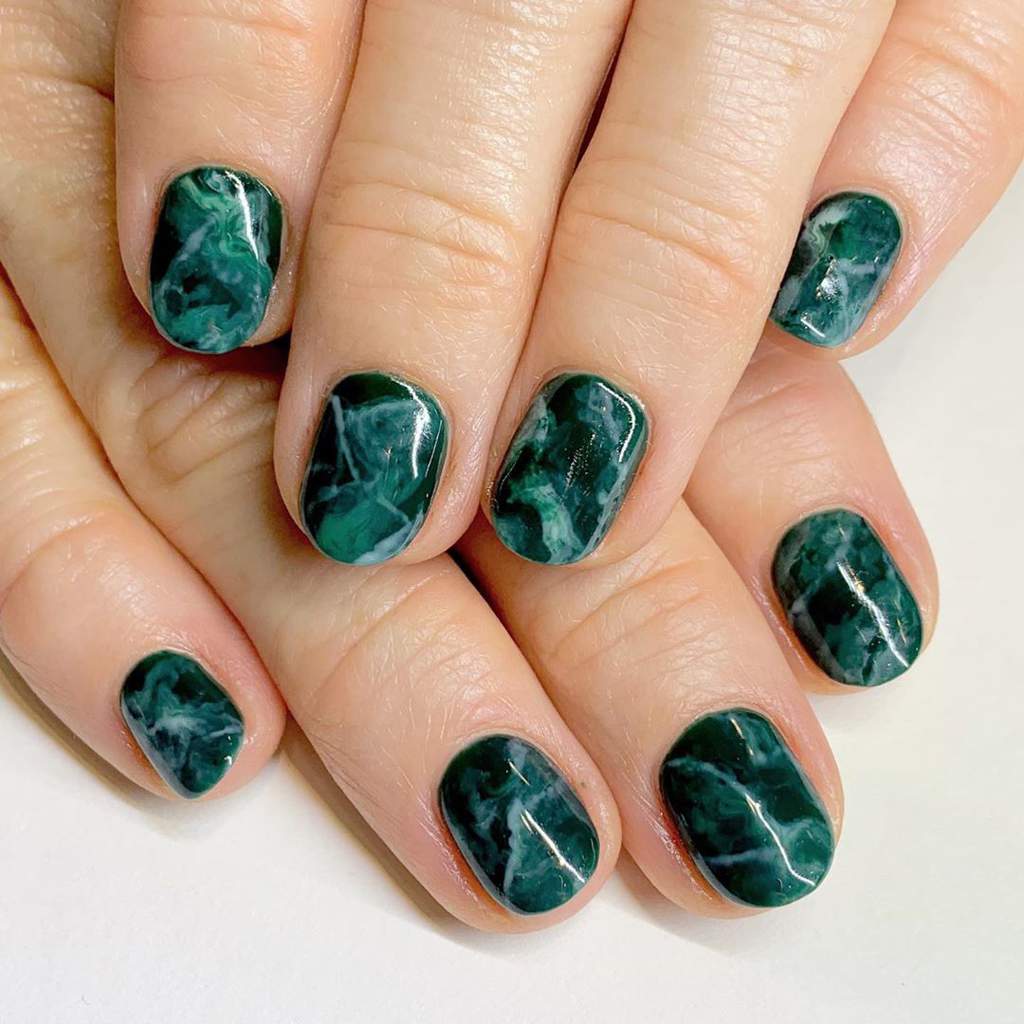 17 Pinch Proof St. Patricks Day Nails You Will Love The Unlikely Hostess