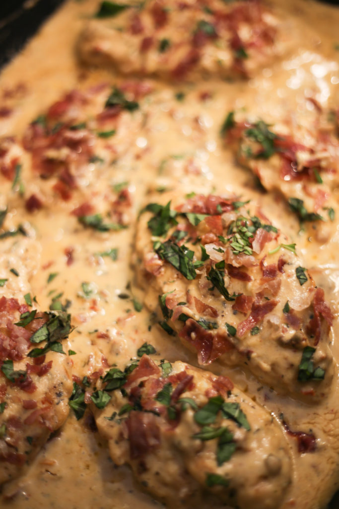 creamy sun dried tomato chicken pasta with bacon