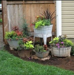 30 Creative Rustic Yard & Decor Ideas - The Unlikely Hostess