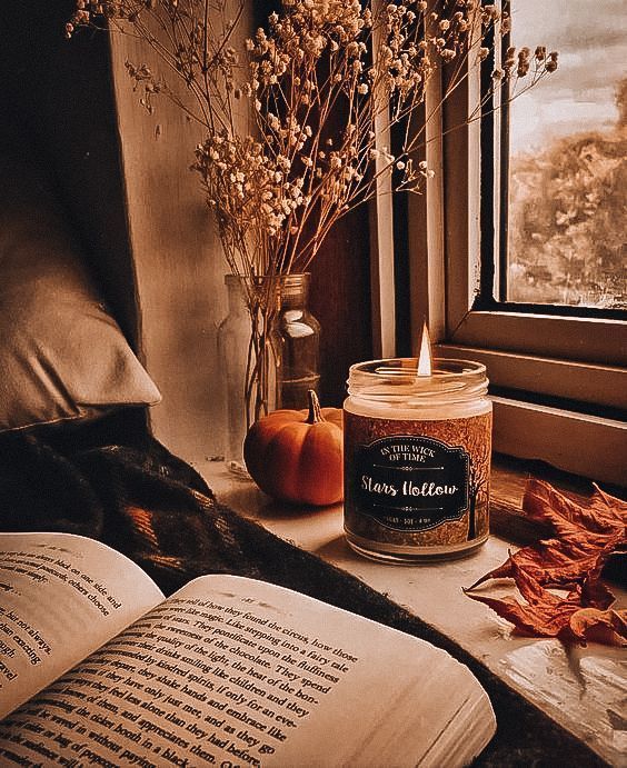 23 Stylish Ways To Create Cozy Fall Aesthetic - The Unlikely Hostess