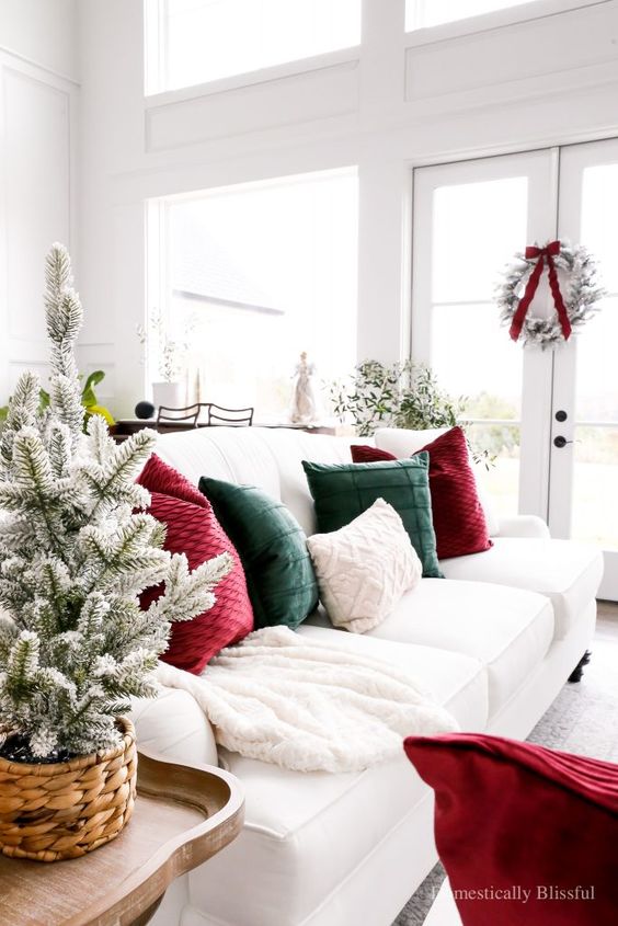 Christmas decor ideas for living room