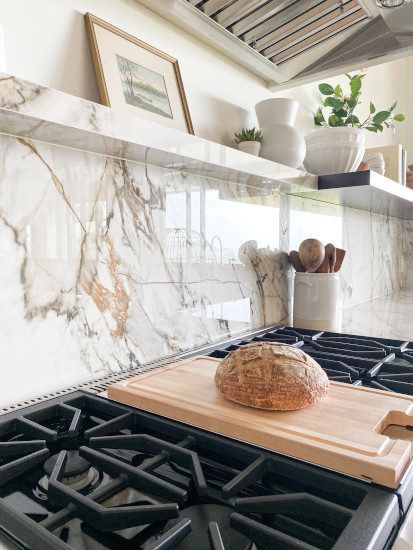 15 Gorgeous Neutral Kitchen Backsplash Ideas That Go With Everything ...