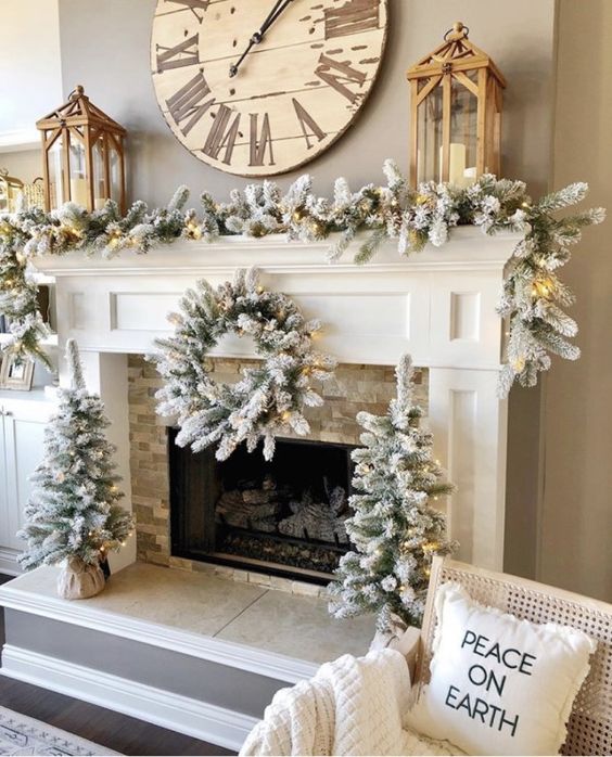 21 Of The Most Stunning Christmas Mantle Decor Ideas - The Unlikely Hostess