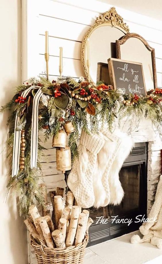 31 Stunning Christmas Mantel Decor Ideas For Your Living Room - The ...