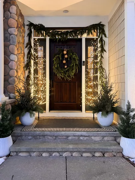 Christmas porch decorations