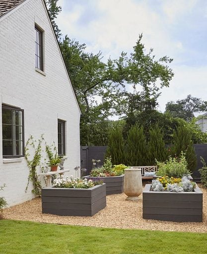 raised garden bed design idea
