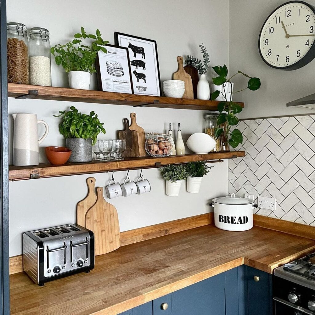 kitchen shelf decor