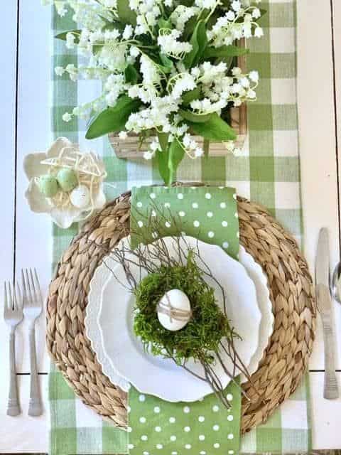 Easter Table Decor