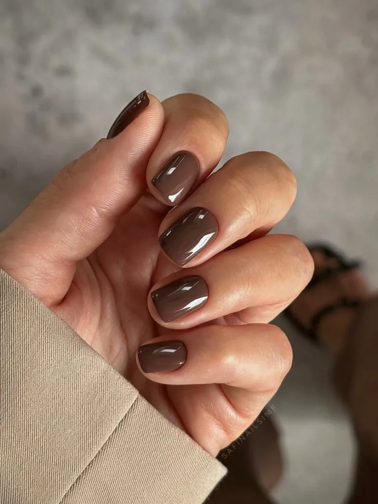 short brown nail design