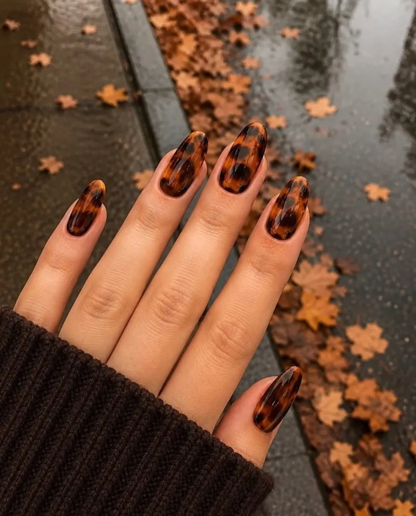 brown nail inspo